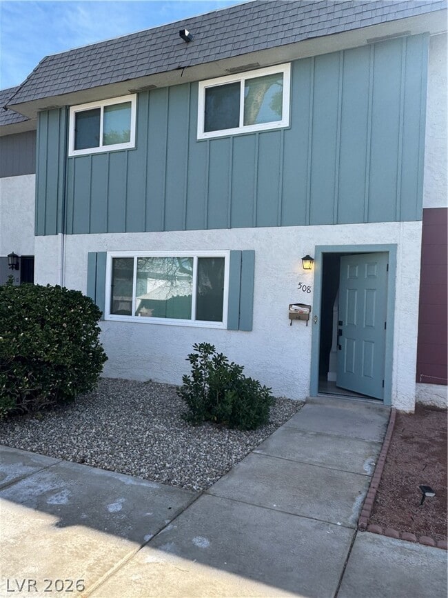 property at 508 Greenbriar Townhouse Way