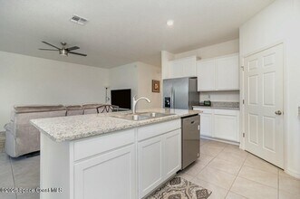 1883 Farmhouse Rd SE in Palm Bay, FL - Building Photo - Building Photo