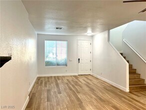 539 Moses Lake Ct in Henderson, NV - Building Photo - Building Photo