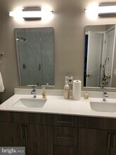 145 Riverhaven Dr in Oxon Hill, MD - Foto de edificio - Building Photo