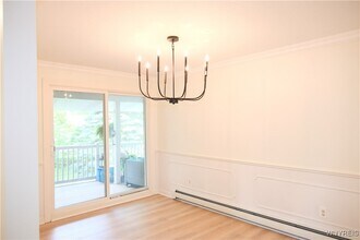 6321 W Quaker St in Orchard Park, NY - Building Photo - Building Photo