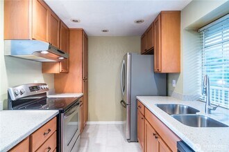 4165 178th Ln SE in Bellevue, WA - Building Photo - Building Photo