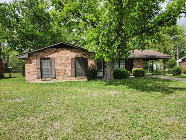 1381 Biscayne Dr in Montgomery, AL - Building Photo - Building Photo