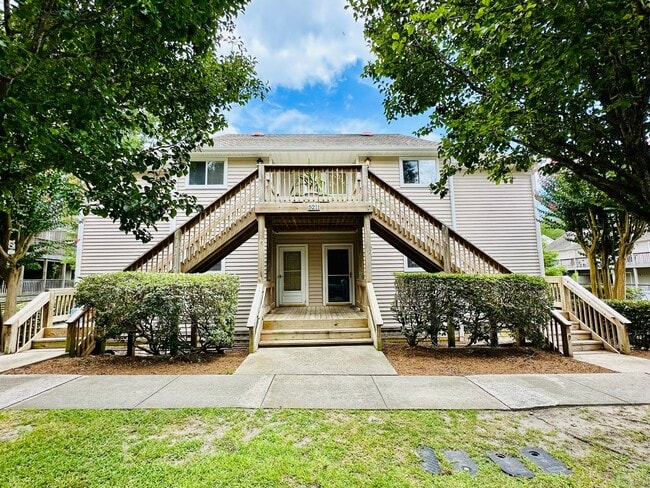 property at 5211 Lapaloma Ct