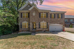 139 Brackenbury Ln in Charlotte, NC - Building Photo