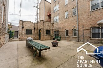 3044 W North Ave, Unit B in Chicago, IL - Building Photo - Building Photo