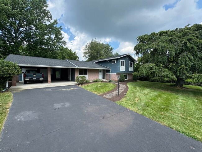 18441 Sydnor Hill Ct in Leesburg, VA - Building Photo - Building Photo