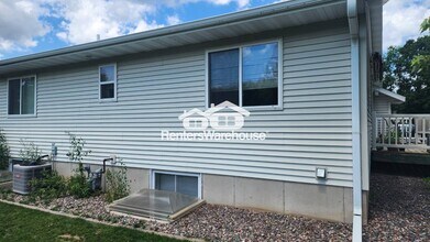 17555 53rd Ave in Chippewa Falls, WI - Building Photo - Building Photo