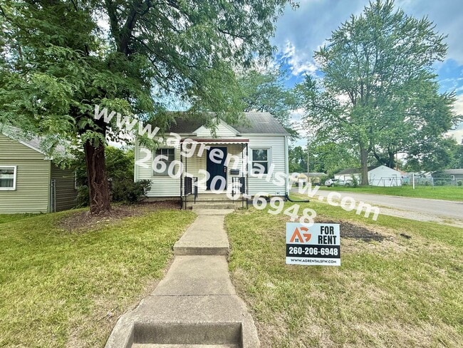 property at 4039 Lillie St