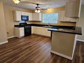 3828 Pecan Cir in La Porte, TX - Building Photo - Building Photo