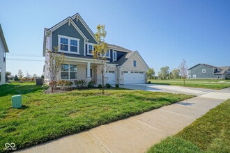 9085 Summerton St in McCordsville, IN - Building Photo - Building Photo