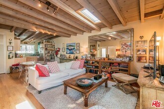 1342 Miller Dr in Los Angeles, CA - Building Photo - Building Photo