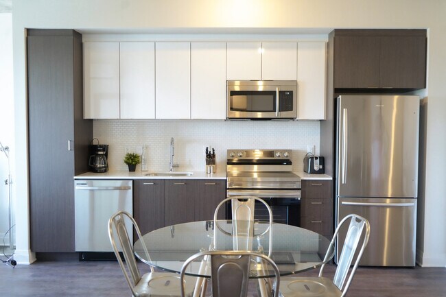 3940 Blvd Saint-Elzéar O in Laval, QC - Building Photo - Building Photo