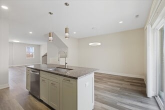 10604 Alice Mae Ct in Orland Park, IL - Building Photo - Building Photo