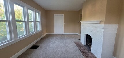 1602 Price St in Rockford, IL - Building Photo - Building Photo