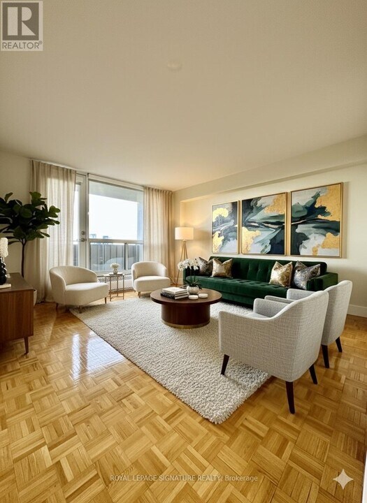 666 Spadina Ave. in Toronto, ON - Building Photo