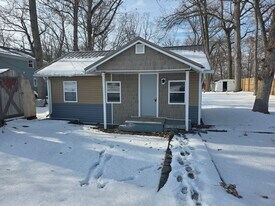 107 EMS W30 Ln in North Webster, IN - Building Photo