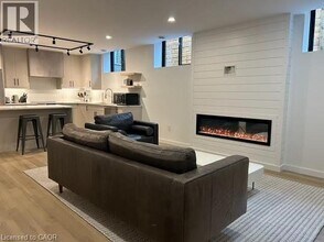 77 Melbourne St in Hamilton, ON - Building Photo - Building Photo