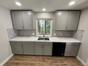 1860 Point View Dr in Placerville, CA - Building Photo - Building Photo