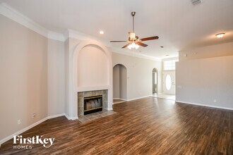 10537 Castlebar Glen Dr S in Jacksonville, FL - Building Photo - Building Photo