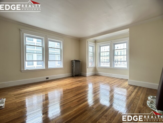 14 Colborne Rd, Unit 2 in Boston, MA - Building Photo - Building Photo