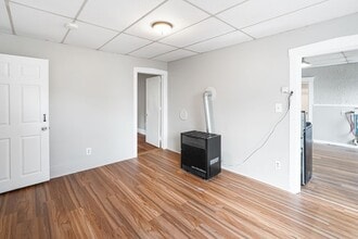 15 1/2 Mendon St in Worcester, MA - Building Photo - Building Photo