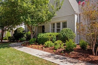 121 Blackburn Ave in Nashville, TN - Building Photo - Building Photo