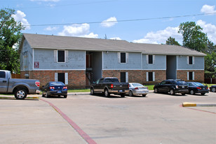 Crestwood Square Apartments