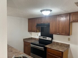 2833 Fayette St in Kenner, LA - Building Photo