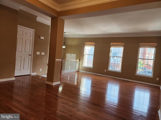 25585 America Square in Chantilly, VA - Building Photo - Building Photo