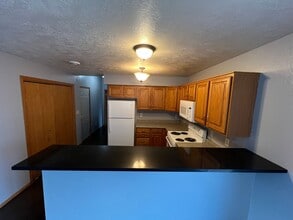 1602 S Campbell Trail in Sioux Falls, SD - Building Photo - Building Photo