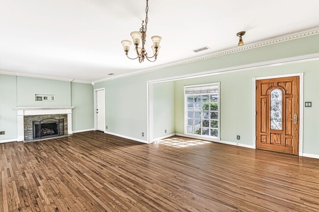 6749 E Stearns St, Unit 1 in Long Beach, CA - Building Photo - Building Photo