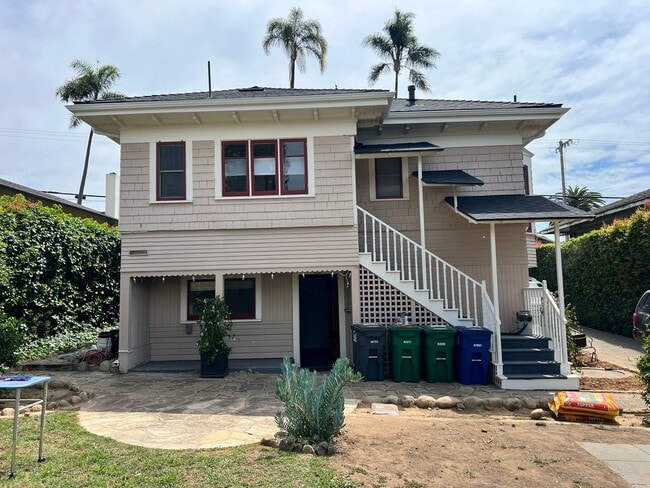 118 W Pedregosa St in Santa Barbara, CA - Building Photo - Building Photo
