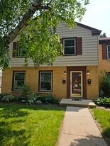 2148 Ludington Ave in Wauwatosa, WI - Building Photo