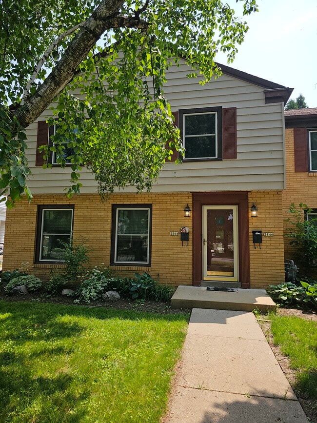 property at 2148 Ludington Ave