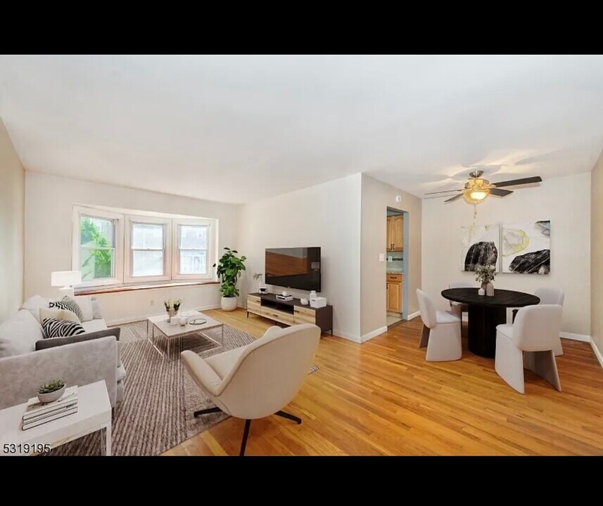 79 Sycamore Rd in Jersey City, NJ - Building Photo
