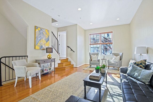 property at 2016 Fleet St