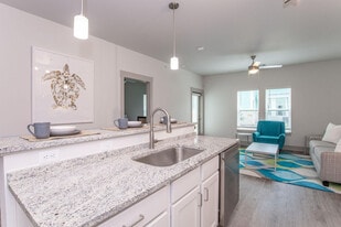 Pearl Point in Rockport, TX - Building Photo