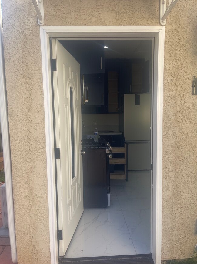 1235 S Adams St in Glendale, CA - Building Photo - Building Photo