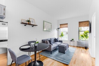 321 E 116th St in New York, NY - Building Photo - Building Photo