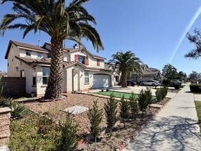 7575 Lime Ave in Fontana, CA - Building Photo - Building Photo