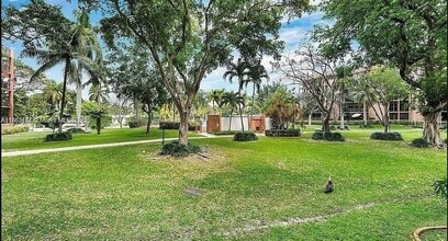 1201 River Reach Dr in Fort Lauderdale, FL - Building Photo - Building Photo