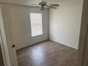 802 Shepherd St in Fort Scott, KS - Building Photo - Building Photo