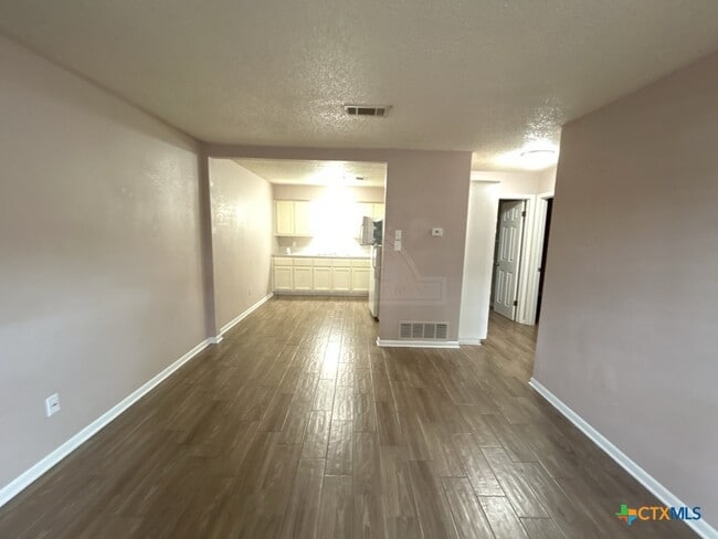 property at 105 W Reagan Ave