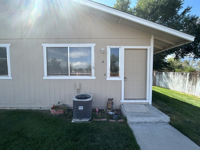 property at 1183 Town House Cir