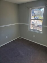 1024 Cape Splitt Harbour in Pasadena, MD - Building Photo - Building Photo