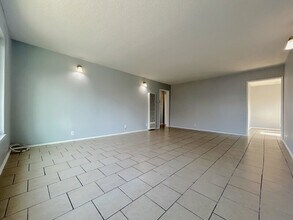 8118 Stanford Ave in Los Angeles, CA - Building Photo - Building Photo