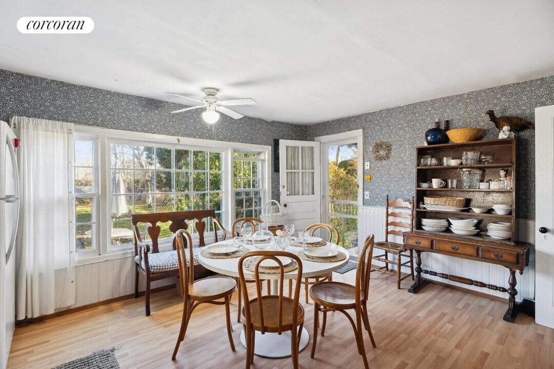 54 Howard St in Sag Harbor, NY - Foto de edificio