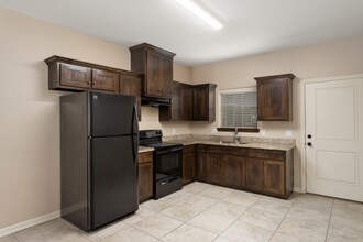 2608 E Garfield Ave in Alton, TX - Building Photo - Building Photo
