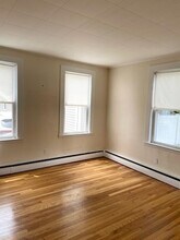 104 Boston St, Unit 2 in Salem, MA - Building Photo - Building Photo